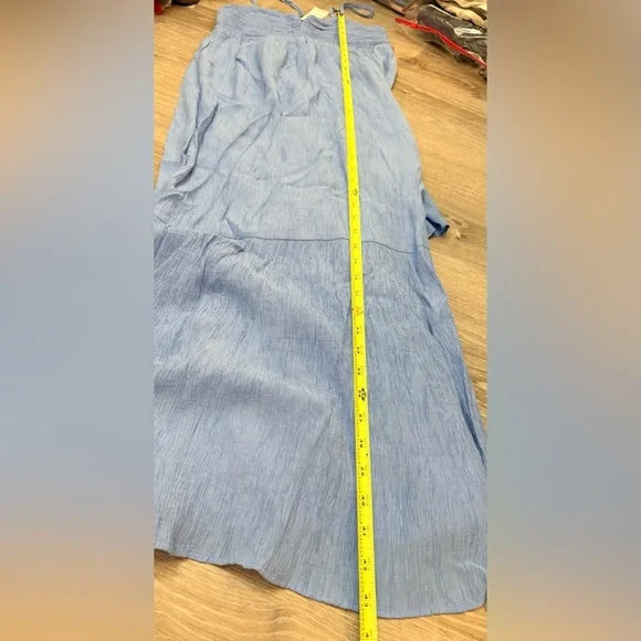 NWT Abercrombie Crinkle Textured Ruched Maxi Dress Medium Petite - Picture 11 of 13